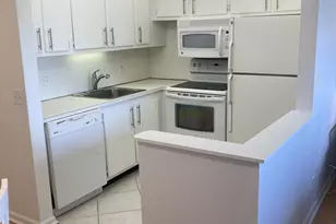 2004 Harwood C, Deerfield Beach, FL 33442 - Photo 13