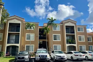 7920 N Nob Hill Rd, Tamarac, FL 33321 - Photo 1