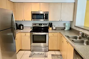 7920 N Nob Hill Rd, Tamarac, FL 33321 - Photo 7