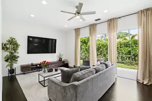 101 Mill Pond Ln, Royal Palm Beach, FL 33411 - Photo 5