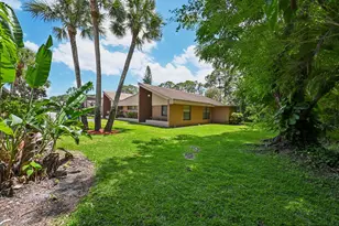 166 Sparrow Dr, Royal Palm Beach, FL 33411 - Photo 29