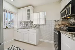 166 Sparrow Dr, Royal Palm Beach, FL 33411 - Photo 11