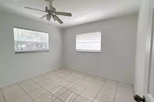 830 SW 10th St, Pompano Beach, FL 33060 - Photo 15