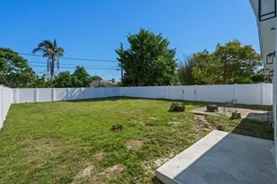 461 SW 1st St, Boca Raton, FL 33432 - Photo 23