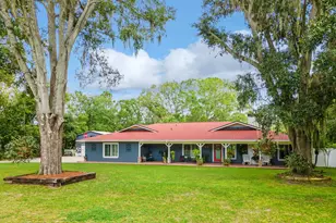 1950 Foxhollow Dr E, Auburndale, FL 33823 - Photo 1