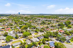 6410 Harding St, Hollywood, FL 33024 - Photo 27