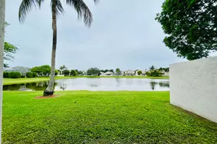 137 Canterbury Pl, Royal Palm Beach, FL 33414 - Photo 31