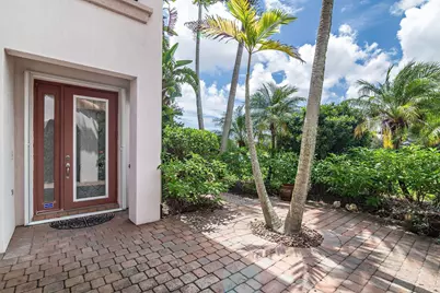 2002 Graden Drive, Palm Beach Gardens, FL 33410 - Photo 3