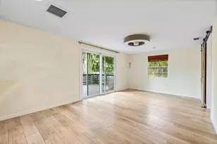 353 E Lakewood Rd, West Palm Beach, FL 33405 - Photo 23