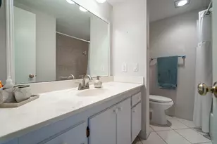 250 NE 20th St, Boca Raton, FL 33431 - Photo 21