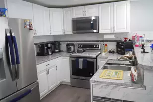 4633 SW 73rd Ave, Davie, FL 33314 - Photo 5