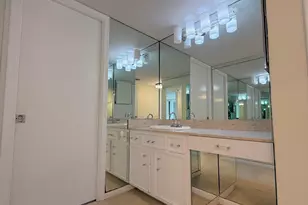 2000 Presidential Way, West Palm Beach, FL 33401 - Photo 25