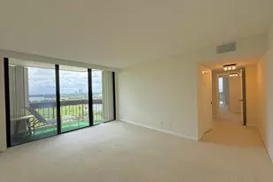 2000 Presidential Way, West Palm Beach, FL 33401 - Photo 35
