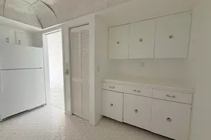 2000 Presidential Way, West Palm Beach, FL 33401 - Photo 15