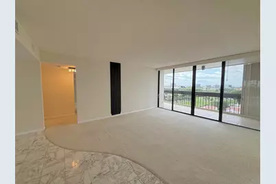 2000 Presidential Way #1204, West Palm Beach, FL 33401 - Photo 5