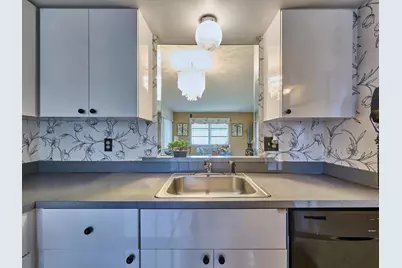 7708 Margate Boulevard #10-3, Margate, FL 33063 - Photo 15