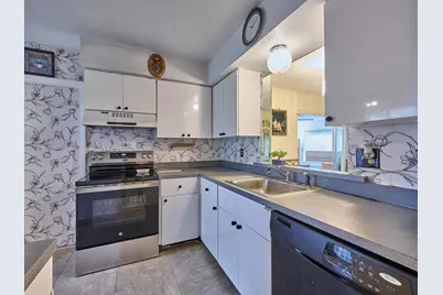 7708 Margate Boulevard #10-3, Margate, FL 33063 - Photo 9