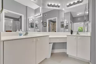 7735 Yardley Dr, Tamarac, FL 33321 - Photo 23