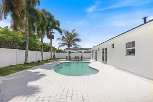 22100 Serenata Cir W, Boca Raton, FL 33433 - Photo 45