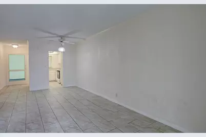 1100 Ponce De Leon Circle #305, Vero Beach, FL 32960 - Photo 11