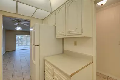 1100 Ponce De Leon Circle #305, Vero Beach, FL 32960 - Photo 19