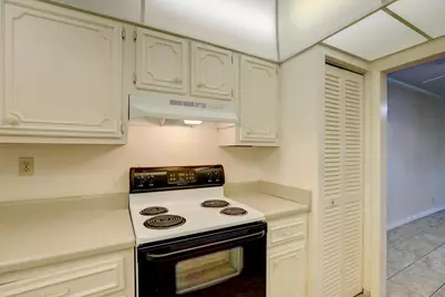 1100 Ponce De Leon Circle #305, Vero Beach, FL 32960 - Photo 15