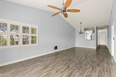 4210 Gator Trace Avenue #Unit F, Fort Pierce, FL 34982 - Photo 5