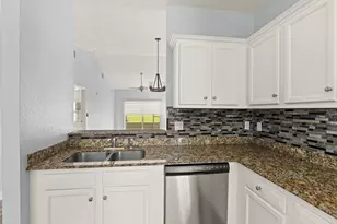 4210 Gator Trace Ave, Fort Pierce, FL 34982 - Photo 11