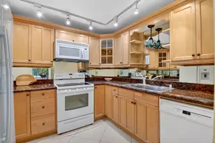 3589 S Ocean Blvd, South Palm Beach, FL 33480 - Photo 9
