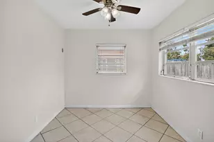 121 NW 52nd St, Oakland Park, FL 33309 - Photo 13