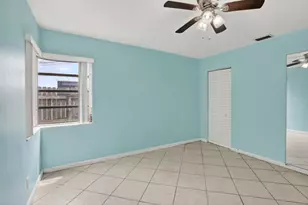 121 NW 52nd St, Oakland Park, FL 33309 - Photo 21