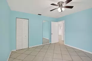 121 NW 52nd St, Oakland Park, FL 33309 - Photo 21