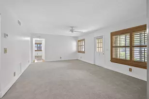 315 Pine Ridge Cir, Greenacres, FL 33463 - Photo 15