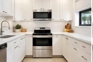 250 NE 13th St, Delray Beach, FL 33444 - Photo 11
