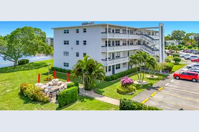 2114 Oakridge V, Deerfield Beach, FL 33442 - Photo 1