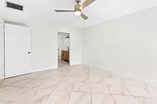 2561 Village Blvd, West Palm Beach, FL 33409 - Photo 19