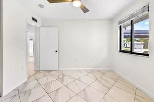 2561 Village Blvd, West Palm Beach, FL 33409 - Photo 27