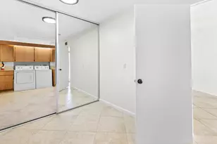 2561 Village Blvd, West Palm Beach, FL 33409 - Photo 29
