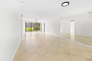 2561 Village Blvd, West Palm Beach, FL 33409 - Photo 5