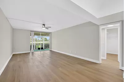 23277 Barwood Lane N #109, Boca Raton, FL 33428 - Photo 9