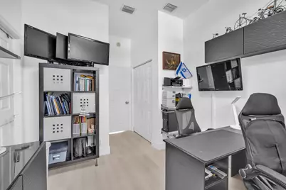 16423 Segovia Circle S, Fort Lauderdale, FL 33331 - Photo 47