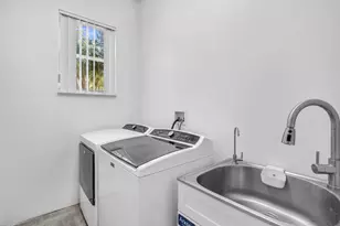16423 Segovia Cir S, Fort Lauderdale, FL 33331 - Photo 45