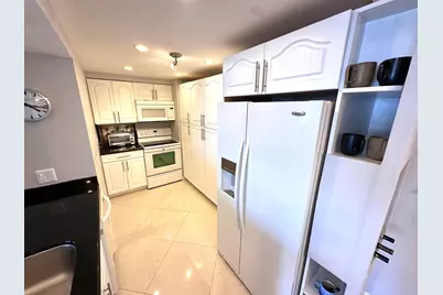 1 Las Olas Circle #313, Fort Lauderdale, FL 33316 - Photo 11
