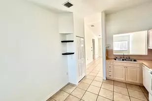 621 NW 78th Terrace, Pembroke Pines, FL 33024 - Photo 13