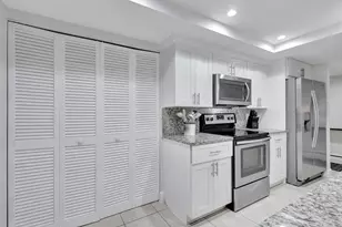 12641 Westhampton Cir, Wellington, FL 33414 - Photo 17