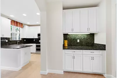11850 Valencia Gardens Avenue, Palm Beach Gardens, FL 33410 - Photo 13