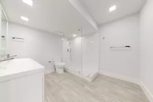 3980 Oaks Clubhouse Dr, Pompano Beach, FL 33069 - Photo 13
