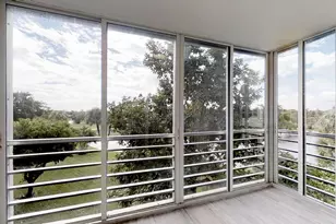 3980 Oaks Clubhouse Dr, Pompano Beach, FL 33069 - Photo 9