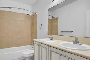 513 Talia Cir, Palm Springs, FL 33461 - Photo 13