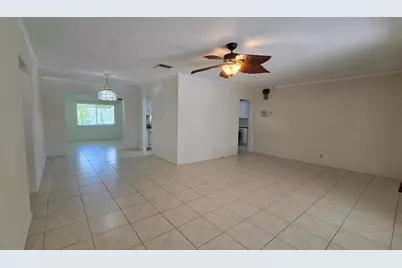 7002 NW 71st Avenue, Tamarac, FL 33321 - Photo 5